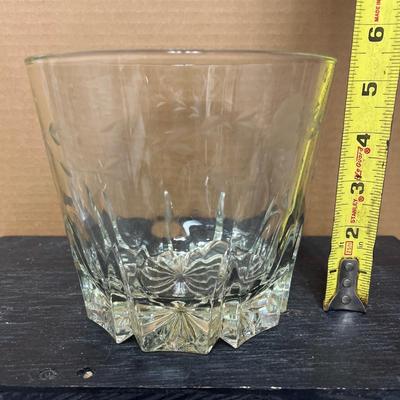 Sale Photo Thumbnail #97: Ice bucket and 10 iced tea glasses
