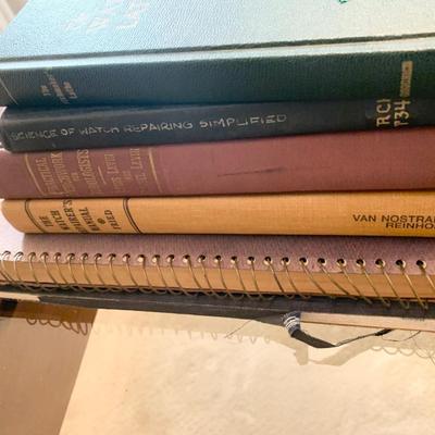 Early Lot of Pocketwatch / Horology Guides