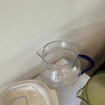Assorted Plastic Ware Items (K)