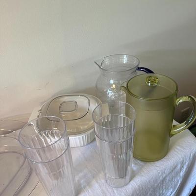 Assorted Plastic Ware Items (K)