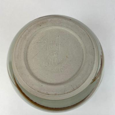 Sale Photo Thumbnail #681: Measurements:
5” in height, 6” in diameter