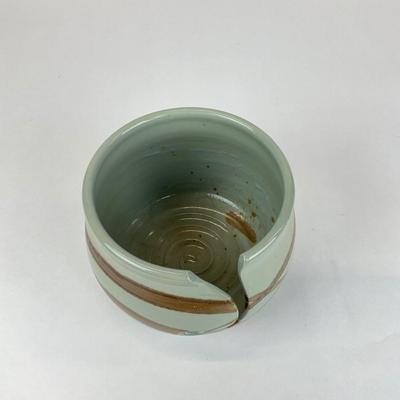 Sale Photo Thumbnail #680: Measurements:
5” in height, 6” in diameter