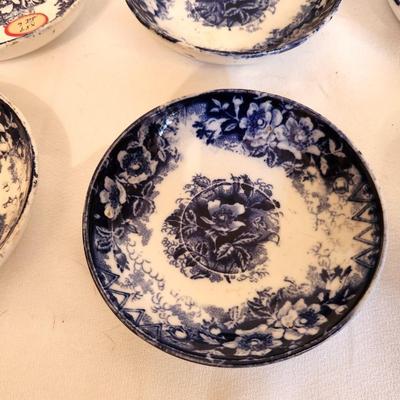 Lot #150 Lot of 5 Antique Flow Blue Small Bowls