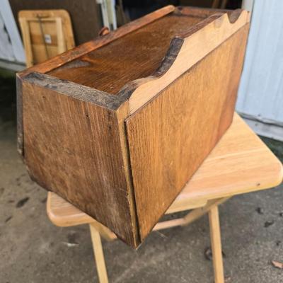 Bread box
