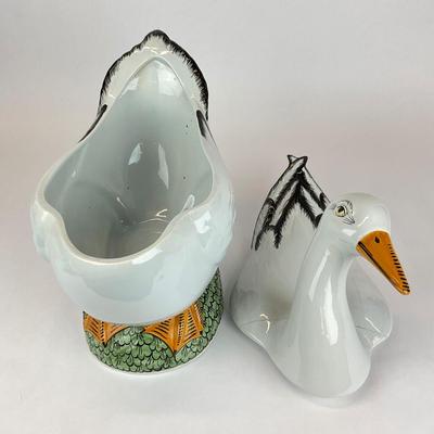 Sale Photo Thumbnail #686: Made in France
The lid has a large crack across which was repaired
Measurements:
16” in length, 9” in width, 16” in height