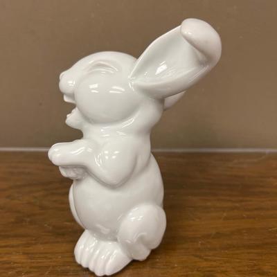 Ceramic White Smiling Bunny