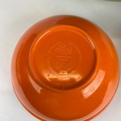 Sale Photo Thumbnail #713: Zak Designs melamine nesting mixing bowls
Measurements:
Big bowl is 5” in height, 12” in diameter
Small bowl is 12” in height, 4.75” in diameter