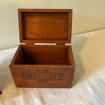 Wooden Tea Pot and Recipe Box (K)