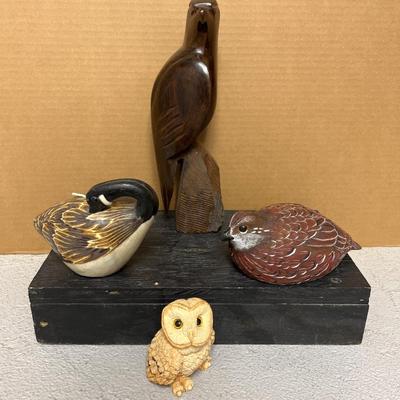Sale Photo Thumbnail #131: Ironwood hawk, bobwhite quail decoy, goose candle and Stone Critters barn owl