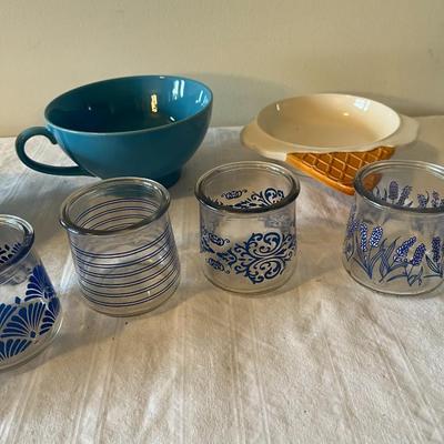 Assorted Glassware Items (K)