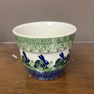 Nice Bunny Flower Pot in Good Condition