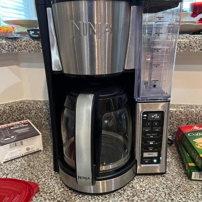 Ninja Coffee Maker (K)