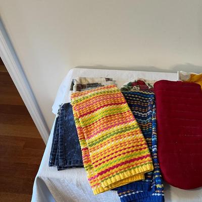 Kitchen Towels (K)
