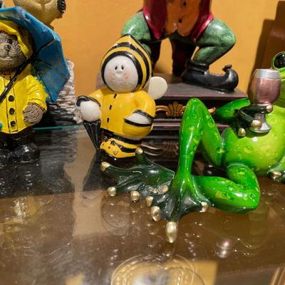 Frog & critter decor