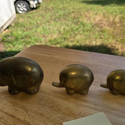 Brass elephants