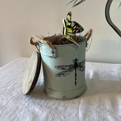 Lot of Decorator Items (L)