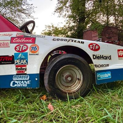 LOT 5: Vintage 1980s Darrell Waltrip #11 Nascar Go Kart with Tecumseh Engine