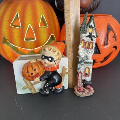 LOT 86: Vintage Halloween Pumpkin Candy Bucket, Relpo Planter & Gorilla Mask along with a 10" Fiber Optic Pumpkin ?