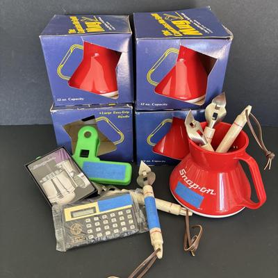 LOT 100: Snap On Grap Bag: The Captains No Spill Mugs, Bottle Opener & More