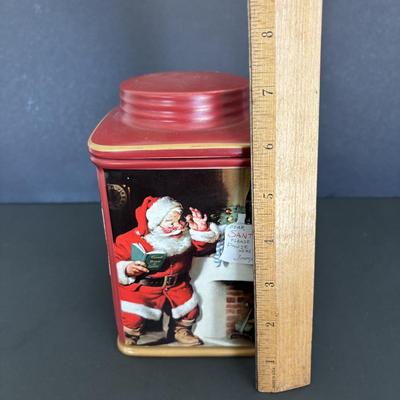 LOT 104: Vintage Coca-Cola Holiday Glass, Mug & Jar Collection