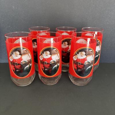 LOT 104: Vintage Coca-Cola Holiday Glass, Mug & Jar Collection