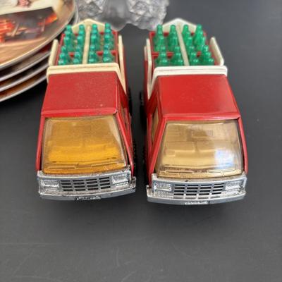 LOT 105: Coca-Cola Collection: Buddy L Toy Trucks, Sakura Stoneware Plates, Ornaments & More