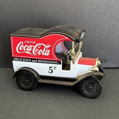 LOT 106: Coca-Cola Die Cast Trucks & Holiday Dual Classic Carrier Truck