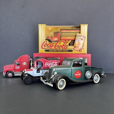 LOT 106: Coca-Cola Die Cast Trucks & Holiday Dual Classic Carrier Truck