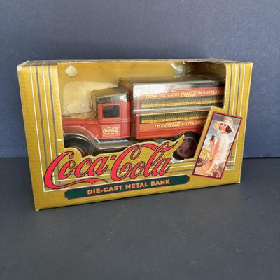 LOT 106: Coca-Cola Die Cast Trucks & Holiday Dual Classic Carrier Truck