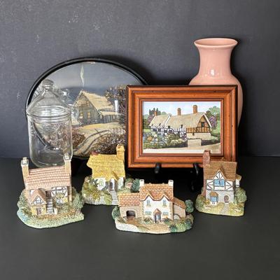 LOT 108: Oval Metal w/Dome Glass 1939 World's Fair Picture Frame, Swanbourne Cottage Collection (4), 3-D Diorama of Anne Hathaway...