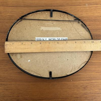 LOT 108: Oval Metal w/Dome Glass 1939 World's Fair Picture Frame, Swanbourne Cottage Collection (4), 3-D Diorama of Anne Hathaway...