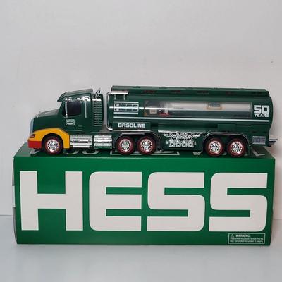LOT 109: 2010-2014 HESS Holiday Collection Complete with Original Boxes and Components