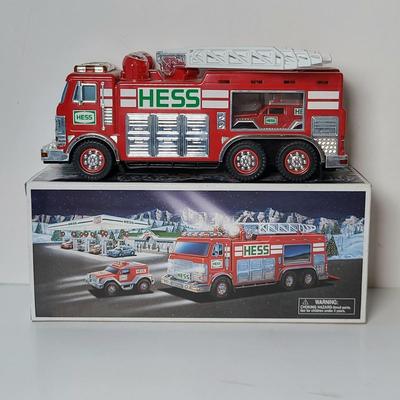 LOT 112: 2005-2009 HESS Holiday Collection Complete with Original Boxes and Components