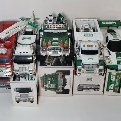 LOT 112: 2005-2009 HESS Holiday Collection Complete with Original Boxes and Components