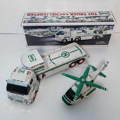 LOT 112: 2005-2009 HESS Holiday Collection Complete with Original Boxes and Components
