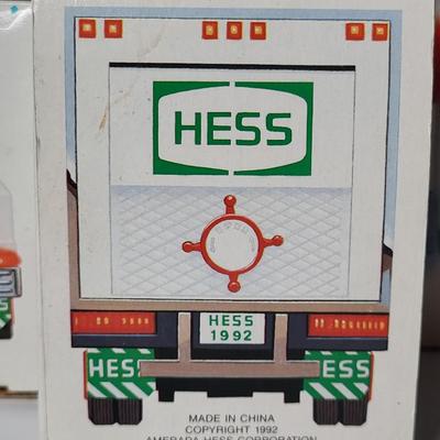 LOT 113: 1988 & 1990-1994 Vintage HESS Holiday Collection Complete with Original Boxes and Components