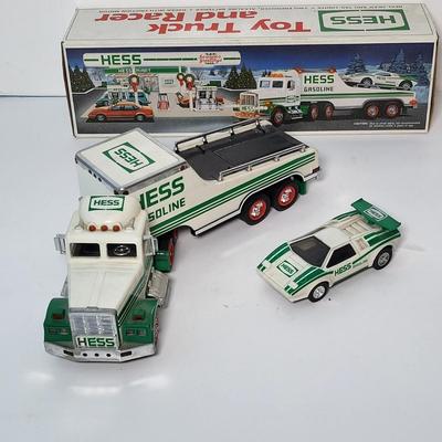 LOT 113: 1988 & 1990-1994 Vintage HESS Holiday Collection Complete with Original Boxes and Components
