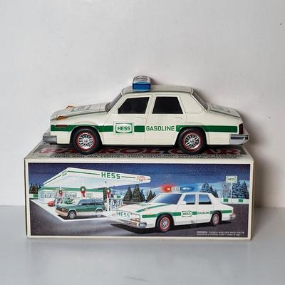 LOT 113: 1988 & 1990-1994 Vintage HESS Holiday Collection Complete with Original Boxes and Components