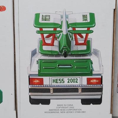 LOT 114: 2000-2004 HESS Holiday Collection Complete with Original Packaging and Components