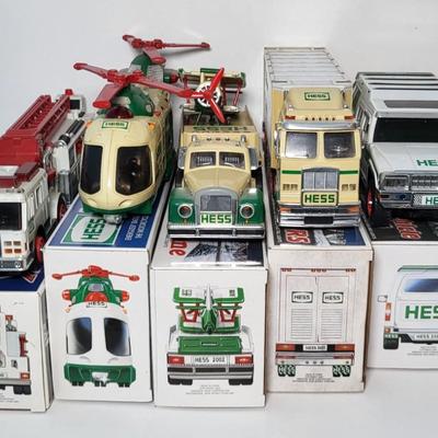 LOT 114: 2000-2004 HESS Holiday Collection Complete with Original Packaging and Components