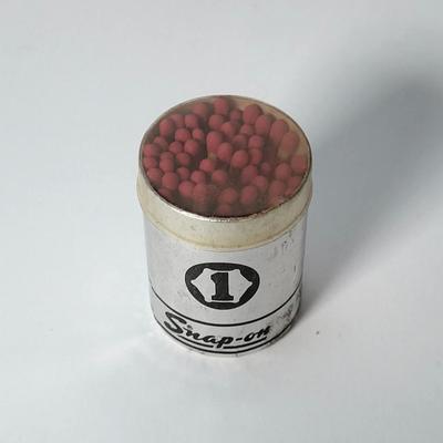 LOT 131: Vintage Snap-0n Tool-Mates Thermo-Serve Coffee Mugs (4) & More