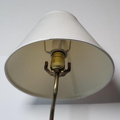 LOT 135: Pennsylvania Railroad Caboose Lamp