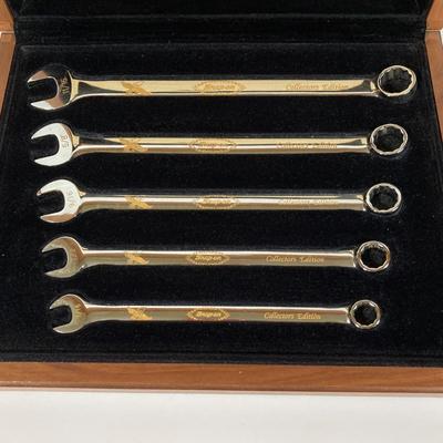 LOT 141: Snap-on Collector Edition 24K Gold Engraved Wrench Set with Wood Display Box