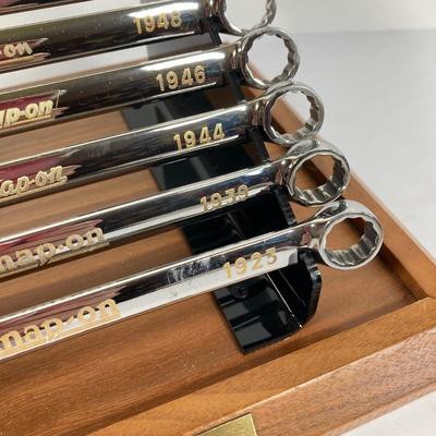 LOT 142: Snap-on 80th Commemorative Anniversary "The Best is Yet to Come" 24K Gold Filled Inlay Wrench Set in Original Bpx