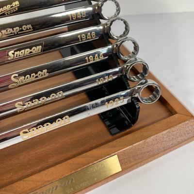 LOT 142: Snap-on 80th Commemorative Anniversary "The Best is Yet to Come" 24K Gold Filled Inlay Wrench Set in Original Bpx