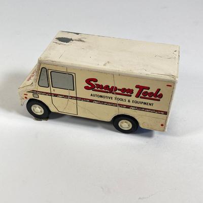 LOT 143: Vintage Snap-on Collection - Heavy Duty FAR72 Ratchet Wrench, Pewter Mug and Mini Metal Truck