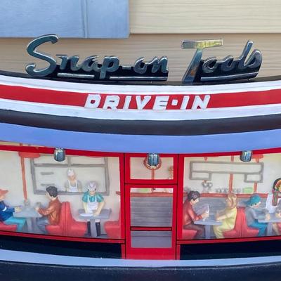 LOT 146: Vintage Snap-on Tools Fabulous 50's Drive-in Diorama with Original Box