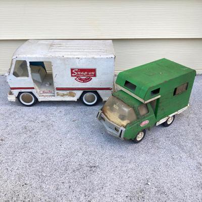 LOT 148: Vintage Metal Tonka, Buddy L and Jeep Toy Trucks