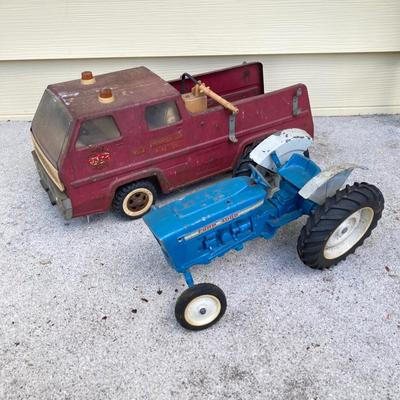 LOT 149: Vintage Metal Toys - Dump Truck, Fire Engine and Tractors - Tonka, Buddy L and More