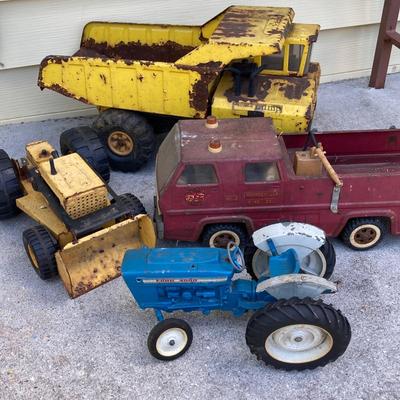LOT 149: Vintage Metal Toys - Dump Truck, Fire Engine and Tractors - Tonka, Buddy L and More